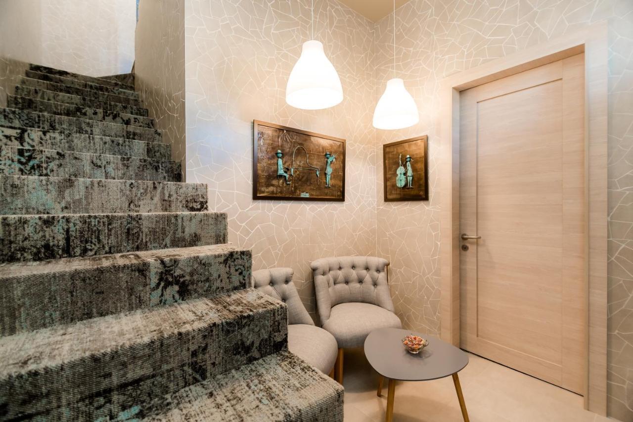 Boutique Adagio